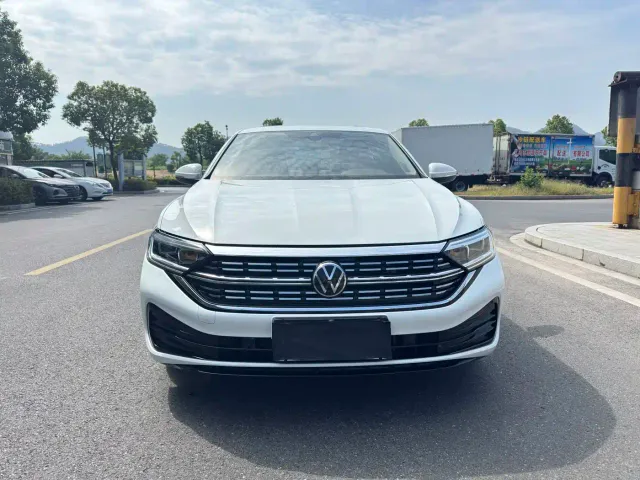 Volkswagen Sagitar — Фото автомобиля 2