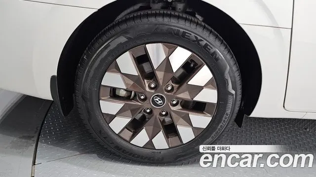 Hyundai Staria — Фото автомобиля 4