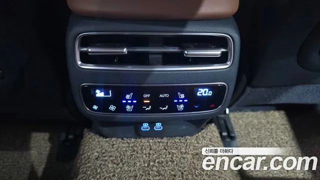 Genesis GV70 2.5T Бензин AWD — Фото автомобиля 17