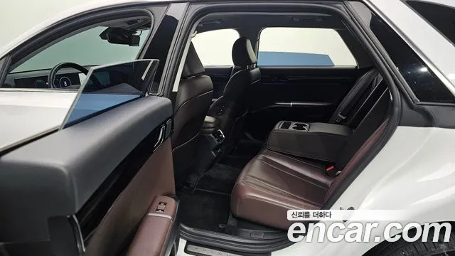 Hyundai Grandeur GN7 — Фото автомобиля 18