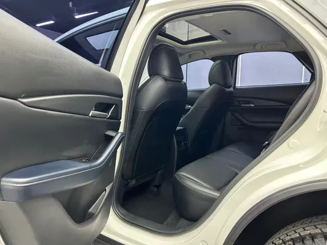 Mazda CX-30 — Фото автомобиля 18