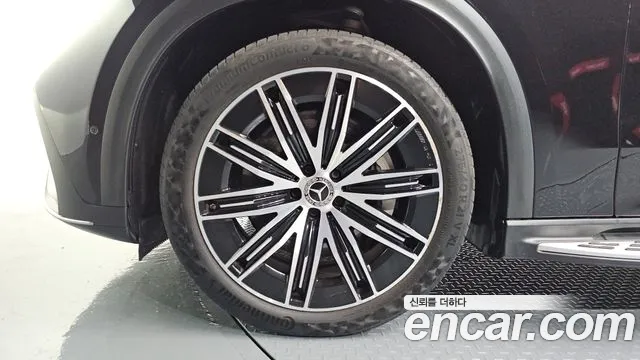 Mercedes-Benz EQE — Фото автомобиля 5