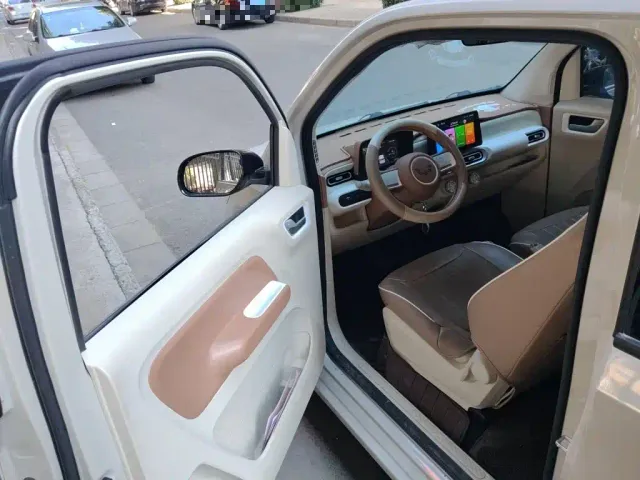 Wuling Hongguang Mini EV — Фото автомобиля 12