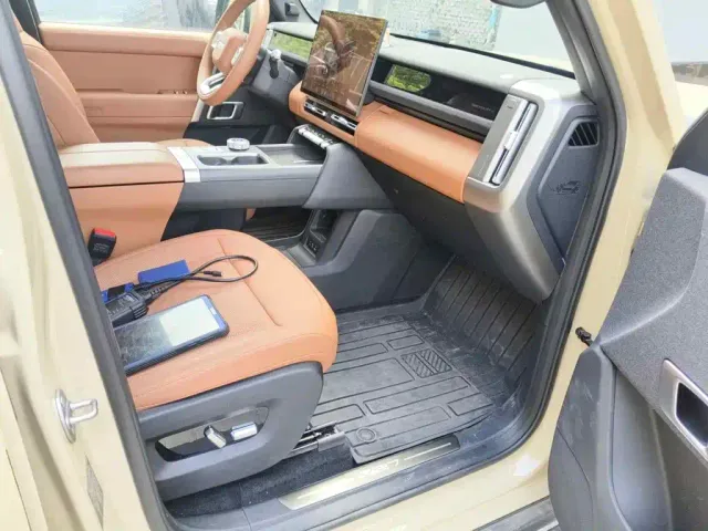 iCAR V27 — Фото автомобиля 10