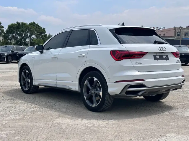 Audi Q3 — Фото автомобиля 6