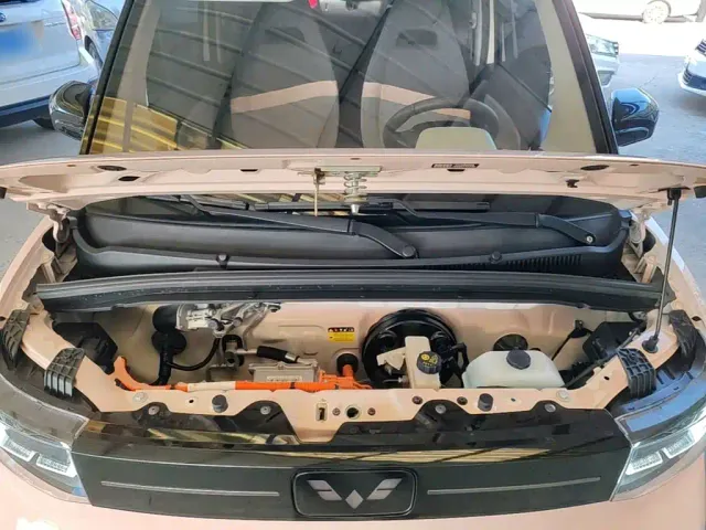 Wuling Hongguang Mini EV — Фото автомобиля 19