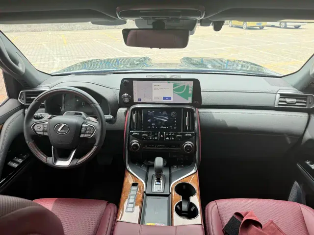 Lexus LX — Фото автомобиля 9