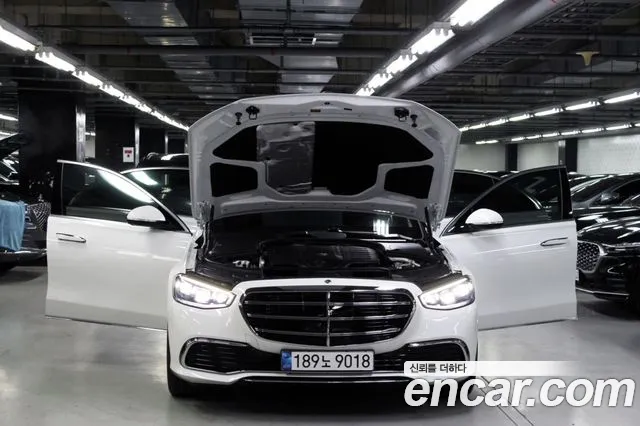 Mercedes-Benz S-Class — Фото автомобиля 18