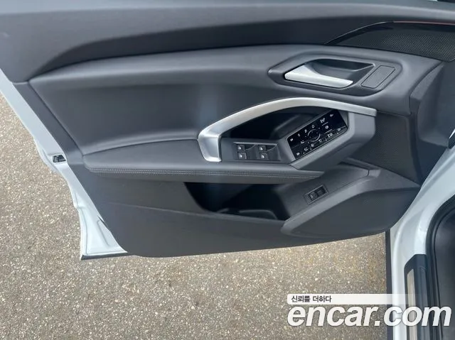 Audi Q5 40 TFSI quattro Sportback Advanced — Фото автомобиля 12