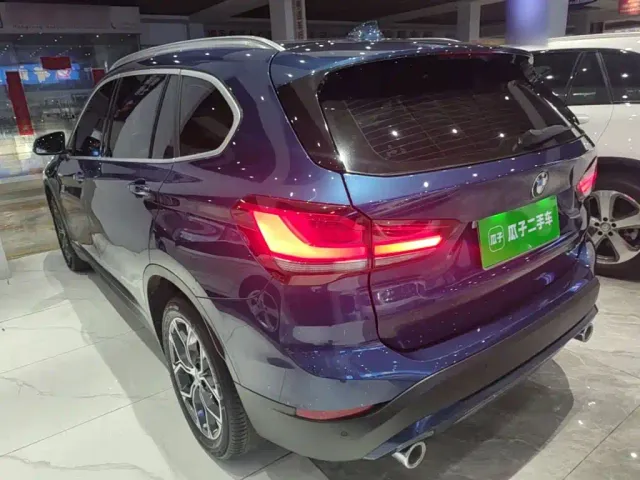 BMW X1 — Фото автомобиля 4