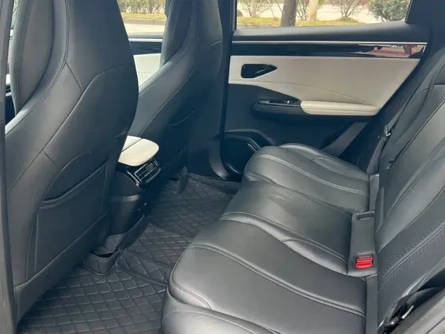 Geely Galaxy L7 — Фото автомобиля 12