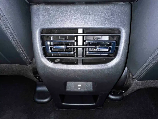 Haval M6 — Фото автомобиля 18