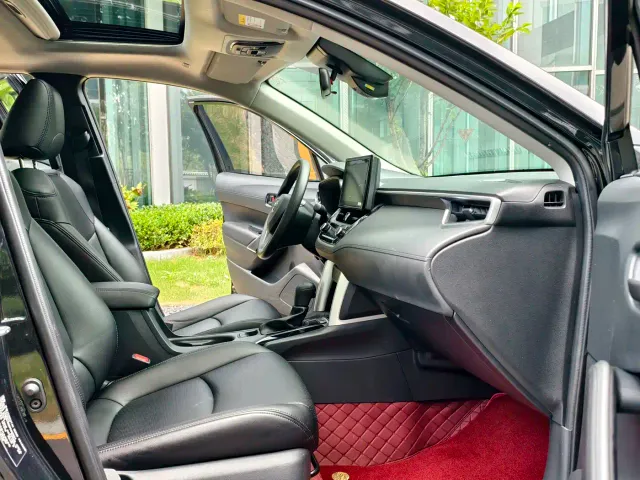 Toyota Corolla Cross — Фото автомобиля 28