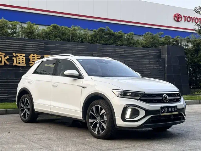 Volkswagen T-Roc — Фото автомобиля 3