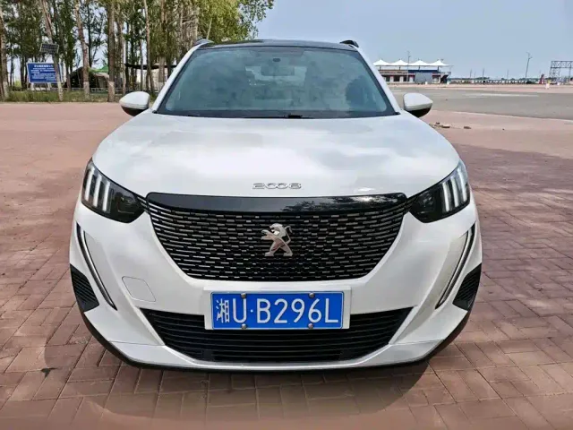 Peugeot 2008 — Фото автомобиля 2