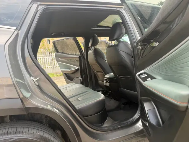 Geely Boyue — Фото автомобиля 13