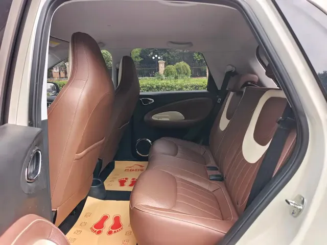 Wuling Bingo — Фото автомобиля 10
