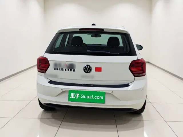 Volkswagen Polo — Фото автомобиля 3