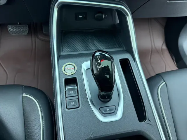 Haval H6 — Фото автомобиля 10