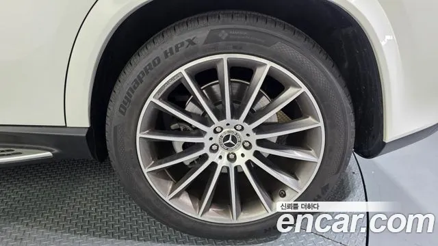 Mercedes-Benz GLE-Class — Фото автомобиля 16