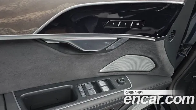 Audi A8 55 TFSI quattro Premium LWB — Фото автомобиля 14