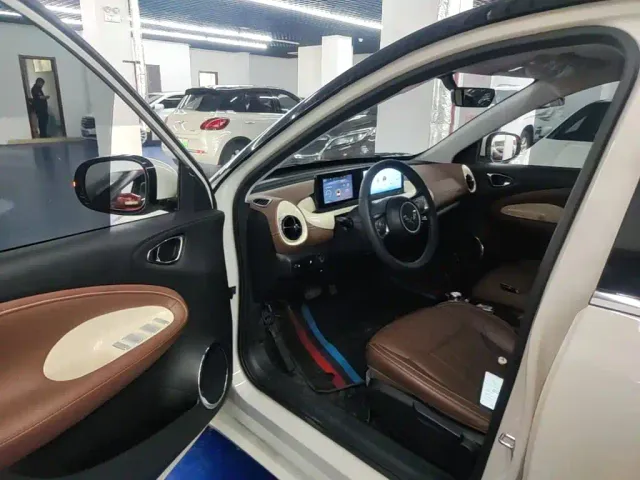 Wuling Bingo — Фото автомобиля 11