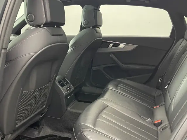 Audi A4L — Фото автомобиля 20