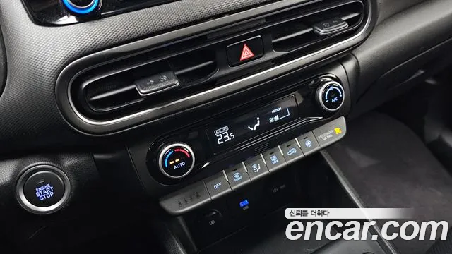Hyundai Kona Новый Kona Бензин 1.6 турбо 2WD — Фото автомобиля 17