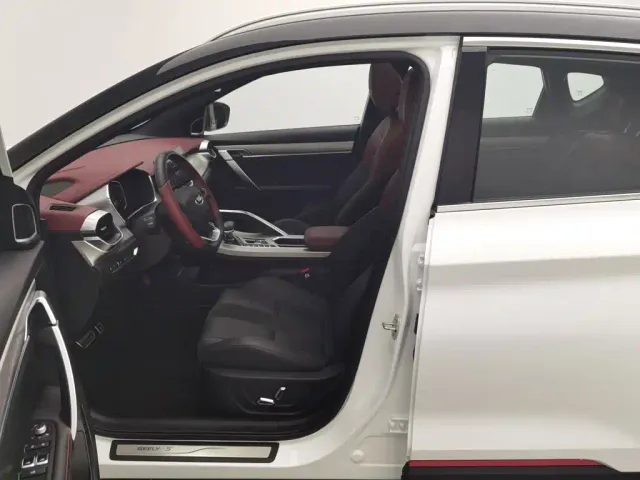 Geely Binyue 2021 1.5TD DCT Glory Edition — Фото автомобиля 10