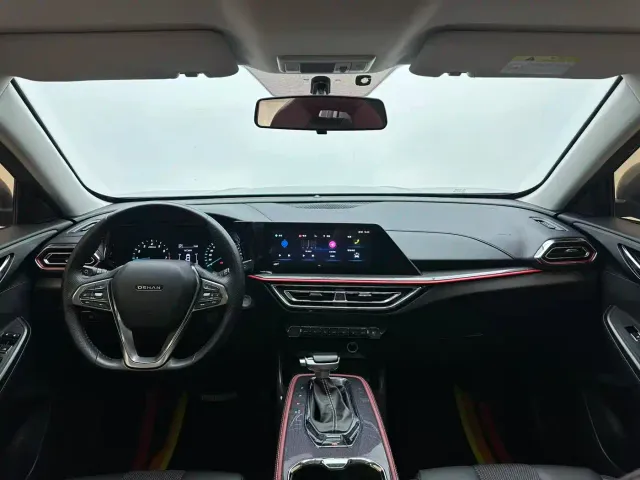 Changan Oushang X5 — Фото автомобиля 12