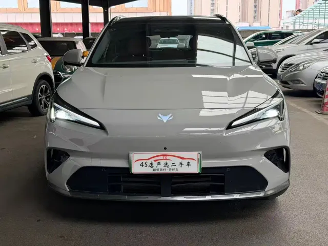 Arcfox Alpha T5 — Фото автомобиля 2