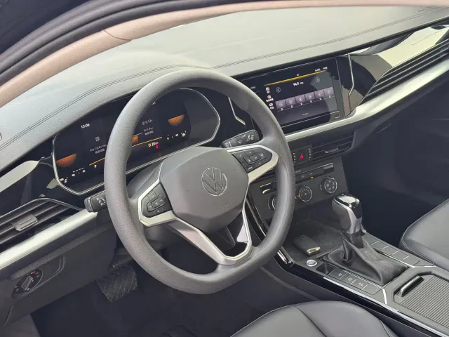 Volkswagen Passat — Фото автомобиля 6