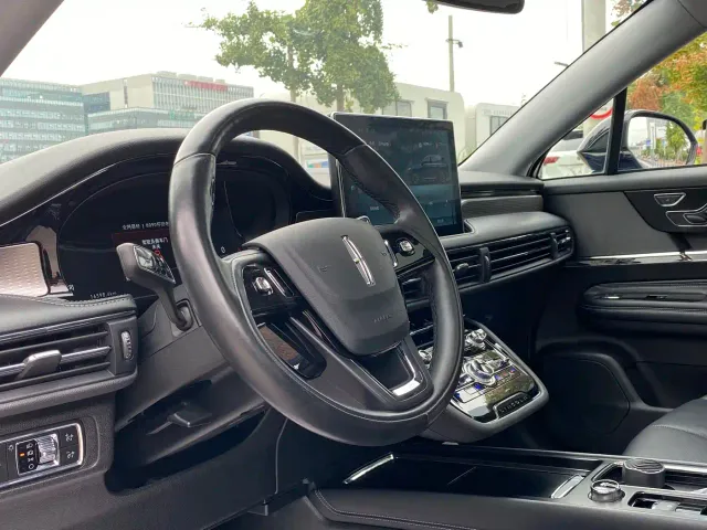 Lincoln Corsair — Фото автомобиля 15