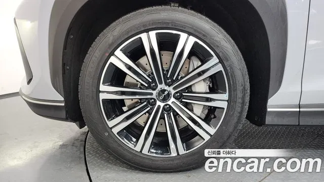BYD Sealion 7 — Фото автомобиля 5