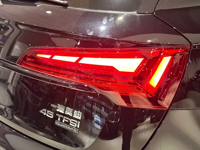 Audi Q5L — Фото автомобиля 27