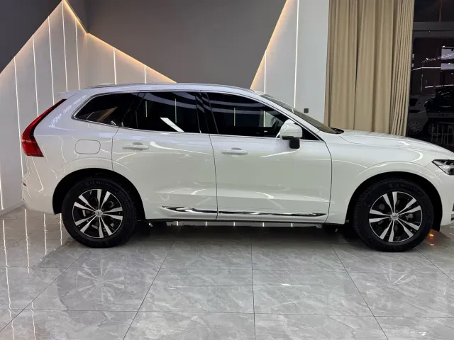 Volvo XC60 — Фото автомобиля 7