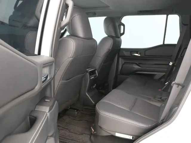 Toyota Prado — Фото автомобиля 10