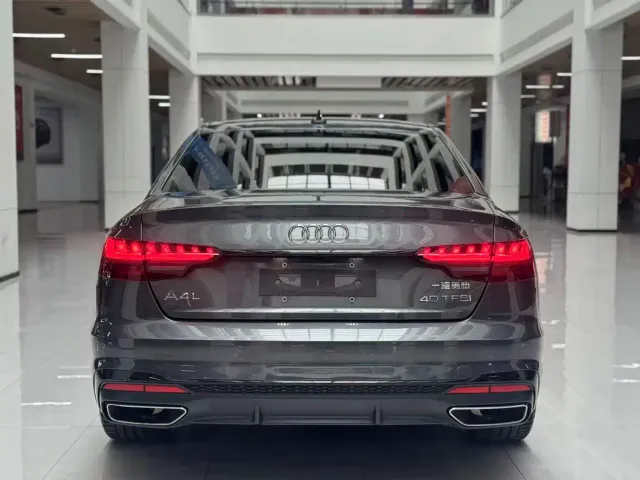 Audi A4L — Фото автомобиля 6