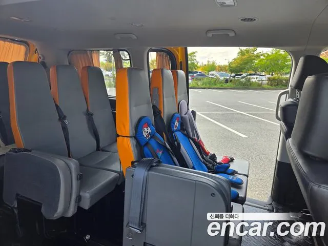 Hyundai Staria Staria — Фото автомобиля 12