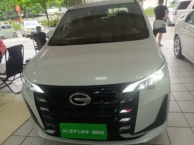 GAC Trumpchi M6 — Фото автомобиля 2