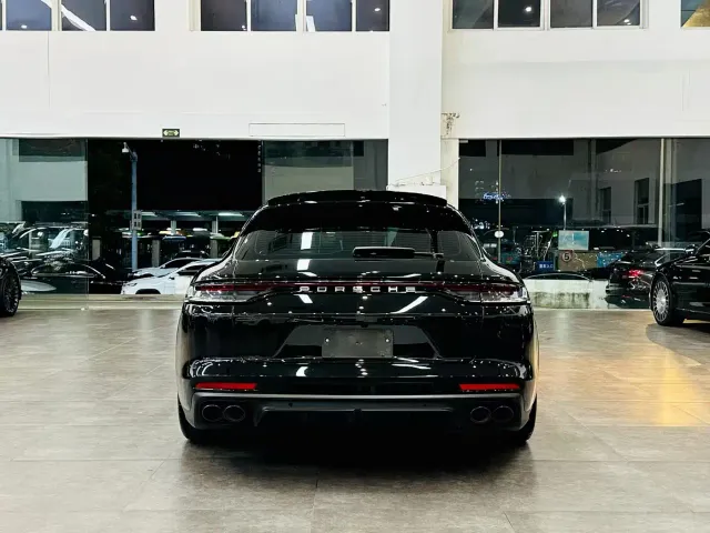 Porsche Panamera — Фото автомобиля 3