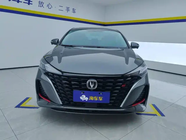 Changan Eado — Фото автомобиля 2
