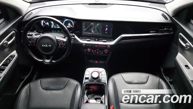 Kia Niro — Фото автомобиля 6