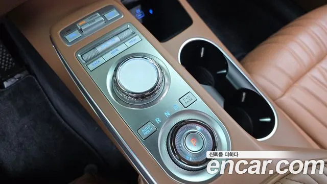 Genesis GV70 2.5T Бензин AWD — Фото автомобиля 7