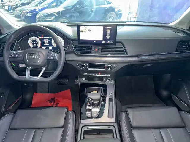 Audi Q5L — Фото автомобиля 23