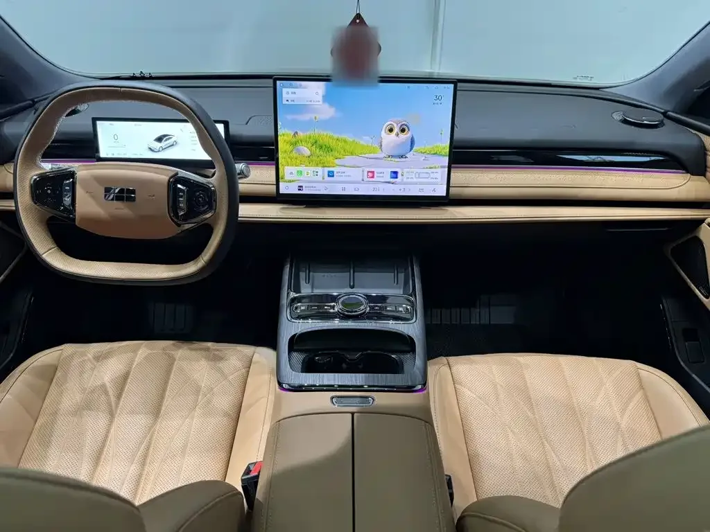 Geely Galaxy Galaxy Xingyao 8 2025 130km EM-i Premium Edition — Фото автомобиля 12