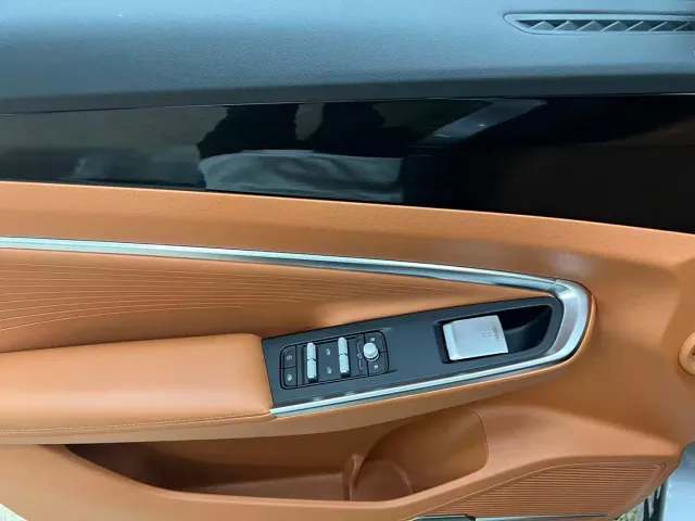 Geely Boyue — Фото автомобиля 17