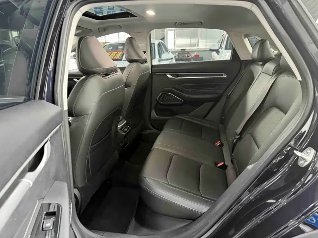 Geely Emgrand — Фото автомобиля 15