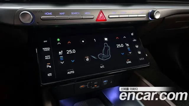 Hyundai Grandeur Grandeur (GN7) 2.5 Бензин 2WD — Фото автомобиля 17