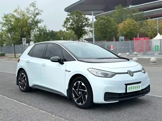 Volkswagen ID.3 — Фото автомобиля 11